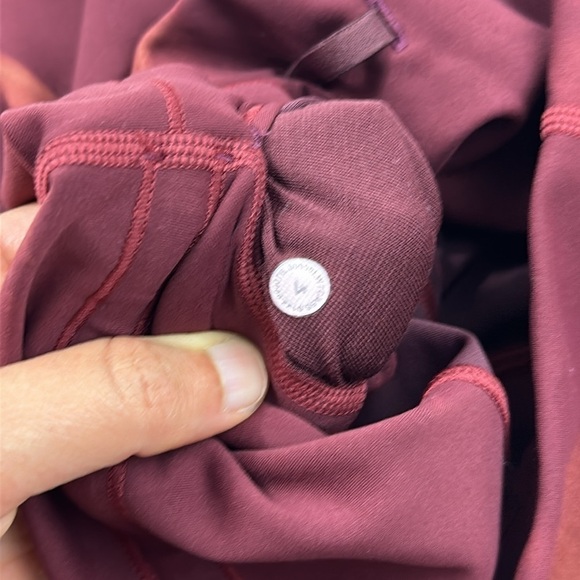 Lululemon Wunder Train High-Rise Short 8" Sun Bleached Wash Red Merlot - Picture 5 of 5